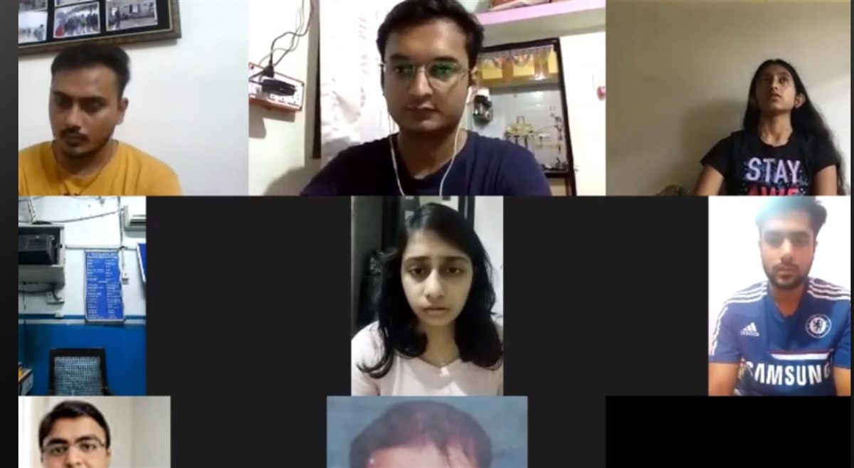 Grid of students on a live online video coaching session with Heal Stammering